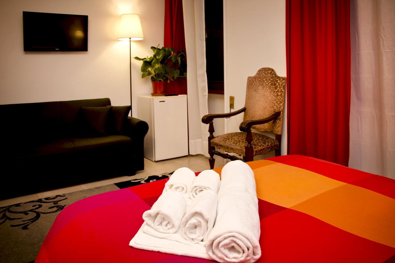 Vatican Paradise Bed & Breakfast 2*
